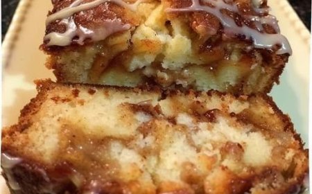 Apple Cinnamon Streusel Loaf