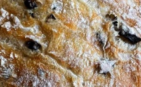 No-Knead Olive Artisan Bread