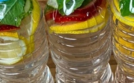 Refreshing Detox Water: Lemon, Strawberry, Mint, and Cucumber