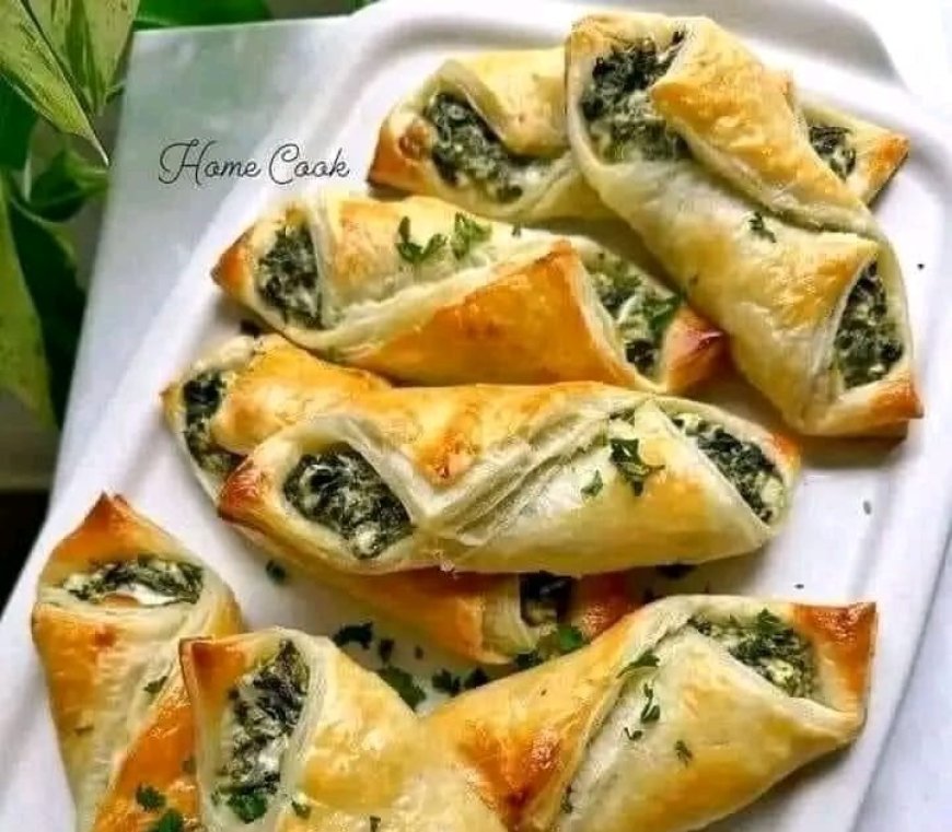 cream cheese spinach puffs