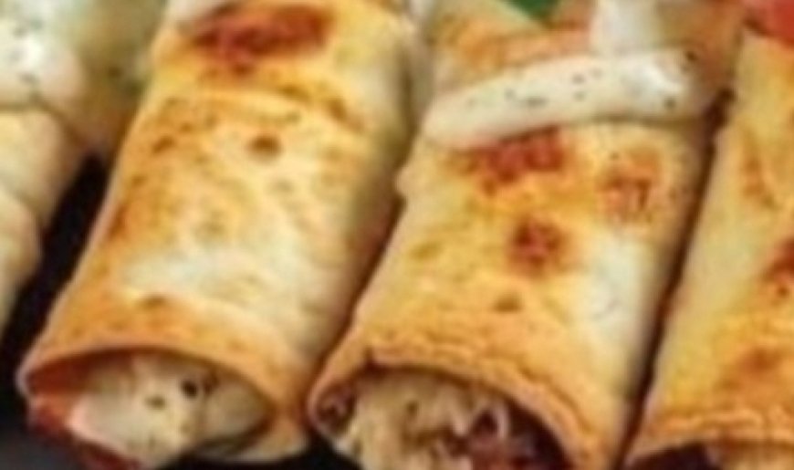 Mozzarella cheese slices