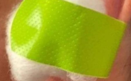 Put a cotton ball with VapoRub in your ear for a good result.