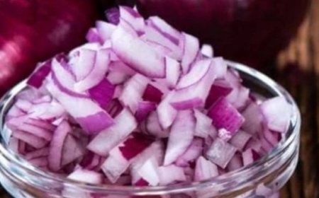 Say Goodbye to Dust Mites Forever with These Simple Tricks Using Red Onions