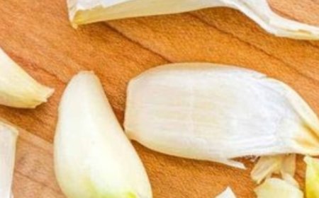 Take Garlic but Don’t Make This Common Mistake: Understanding Raw Garlic Consumption