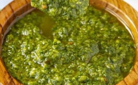 A Natural Recipe for Nourishing Your Hair: Herbal Hair Oil