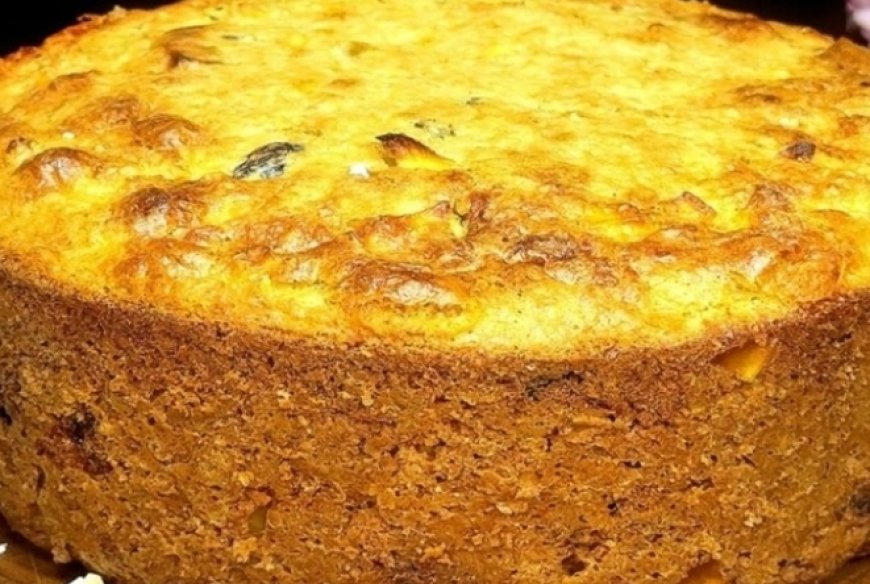 Delicious No-Sugar, No-Flour Oatmeal, Apple, and Carrot Cake Recipe