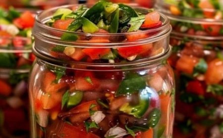 Filling up 1 glass jar of this stuff is never enough! I usually like to do 5 at once