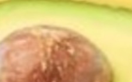 If You Eat a Teaspoon of Avocado Seed Powder Daily for a Month, Here’s What Will Happen