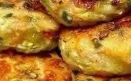 Zucchini and Oatmeal Cutlets