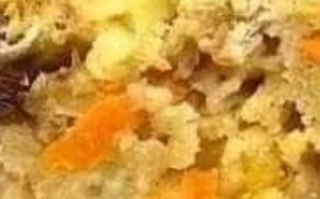 Baked Oatmeal with Carrots and Fruits