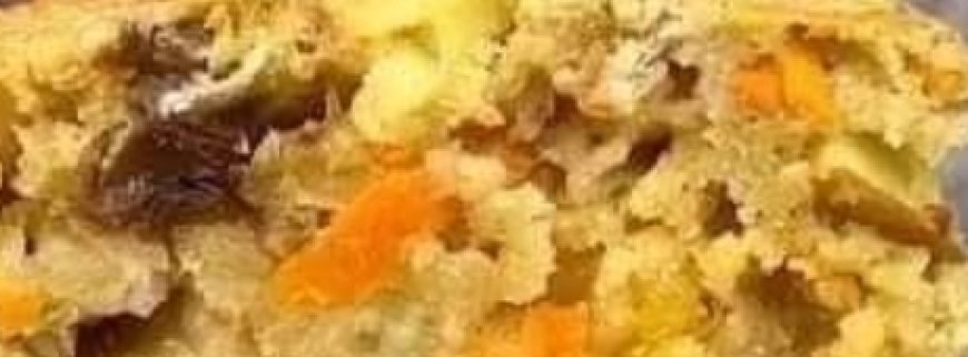 Baked Oatmeal with Carrots and Fruits