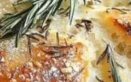 Rustic No Knead Rosemary Garlic Bread