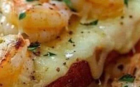 Cheesy Garlic Bread Shrimp Grilled cheese