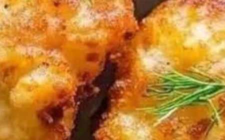 CHEESY CHICKEN FRITTERS