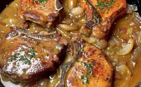 Pork chops with caramelized onion sauce
