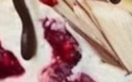 Decadent Raspberry Chocolate Cheesecake