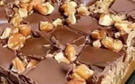 Caramel Chocolate Crunch Bars