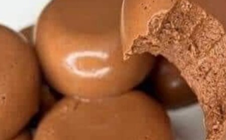 Tasty Chocolate Mousse with Few Calories and Only 3 Ingredients