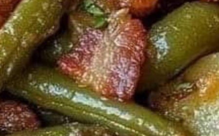 Potatoes and green beans with sausage