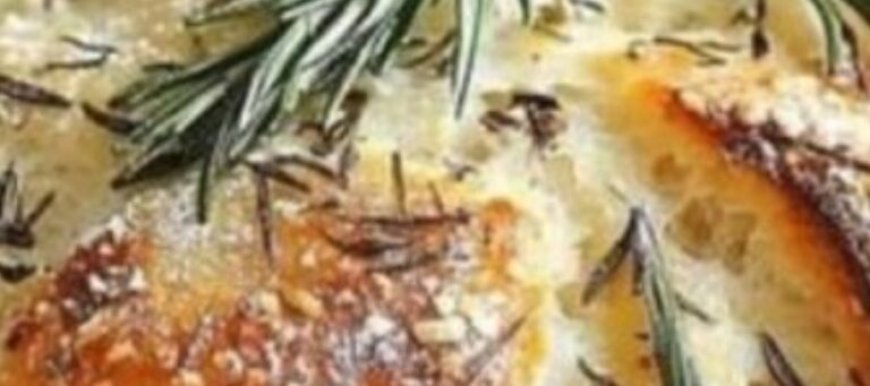 Rustic No Knead Rosemary Garlic Bread