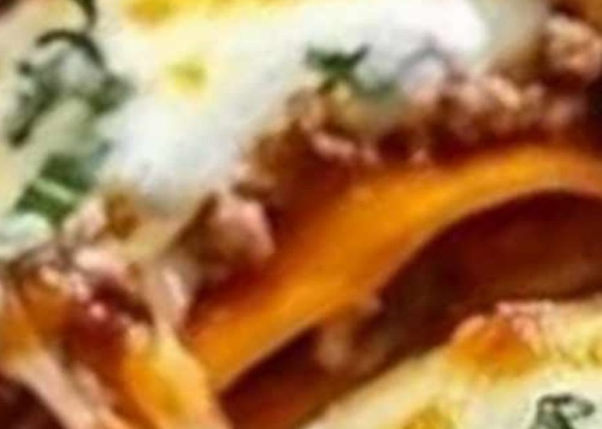 Cheesy Beef Pizza Casserole