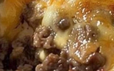 Low-Carb BaconCheeseburger Casserole