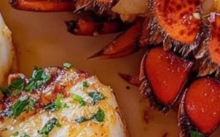 GARLIC BUTTER LOBSTER AND SCALLOPS