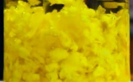 FOR STRONG BONES AND JOINTS ???????? | Only 2 Ingredients: Olive Oil & Grated Garlic! ????????