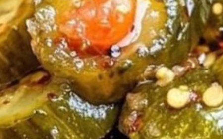 Spicy Garlic and Dill Pickles