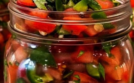 Filling up 1 glass jar of this stuff is never enough! I usually like to do 5 at once!