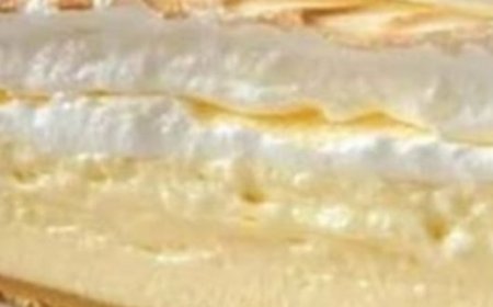 Wow, ultra-delicious teardrop cake