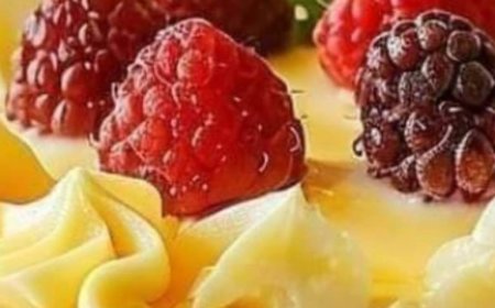 White Chocolate Raspberry Cheesecake