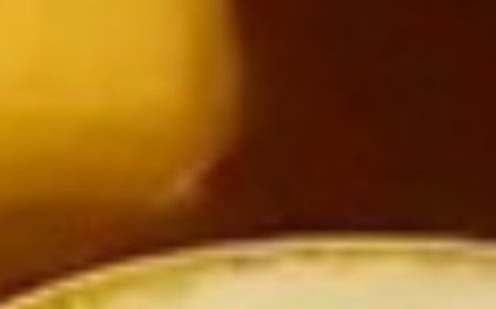 Unlock the Secret Power of Guava Leaves: Transform Your Hair, Skin, and Health Naturally