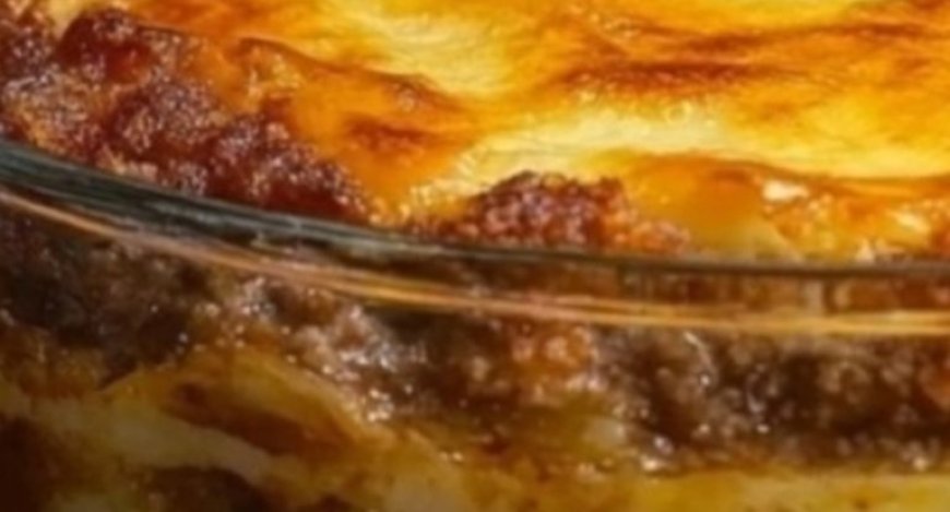 Cheesy Million Dollar Spaghetti Casserole: The Ultimate Family Favorite