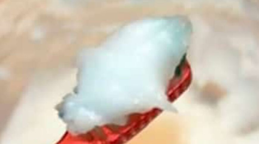 How to Naturally Whiten Your Teeth at Home in Just 3 Minutes Using Baking Soda and Coconut Oil