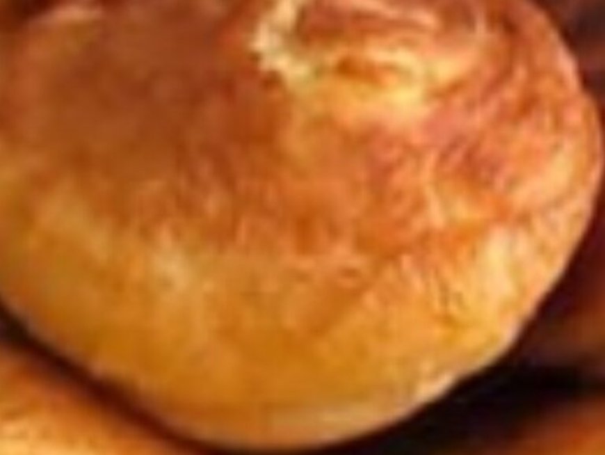 Simple Bakery Pudding with golden caramel