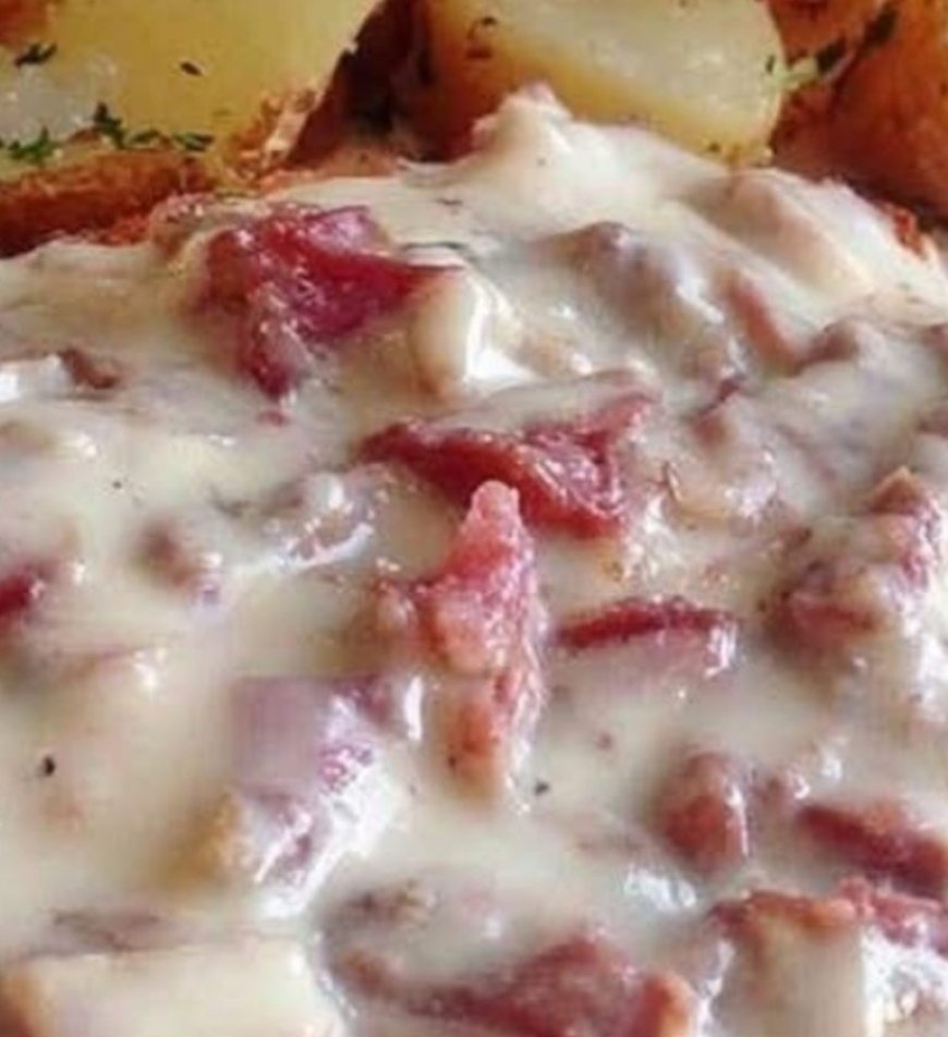 Creamed Chipped Beef on Toast: A Comforting American Classic