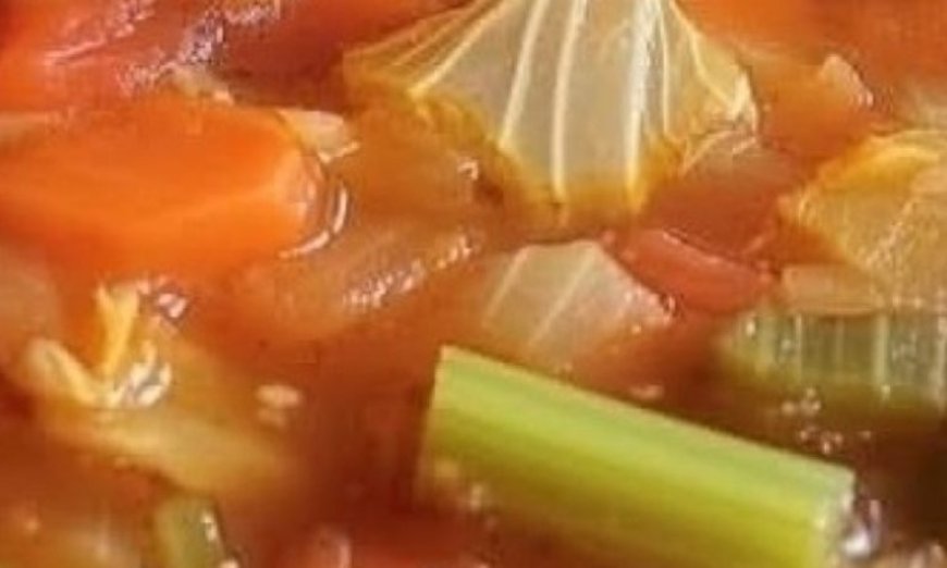 Slim & Nourish Cabbage Detox Soup