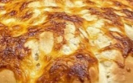 No-Knead Cheesy Bread