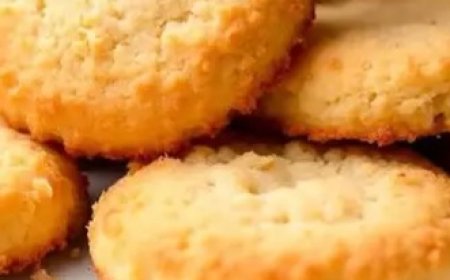 5-Minute Coconut Butter Cookies