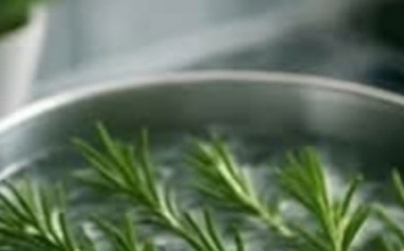 The 1-Tablespoon Rosemary Remedy That’s Easing Joint Pain and Swelling Naturally
