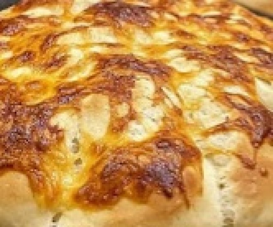 No-Knead Cheesy Bread