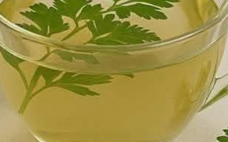 The Power of Parsley Tea: Natural Relief for Swelling in Legs, Ankles, and Feet
