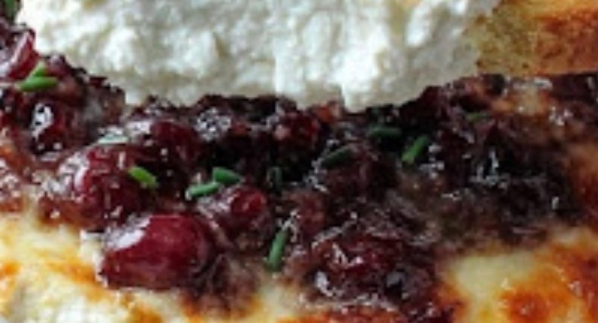 Warm Cranberry-White Cheddar Dip