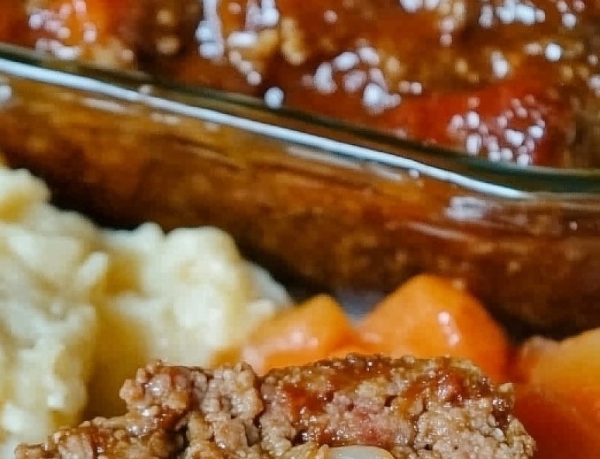 meatloaf with a tomato beef sauce