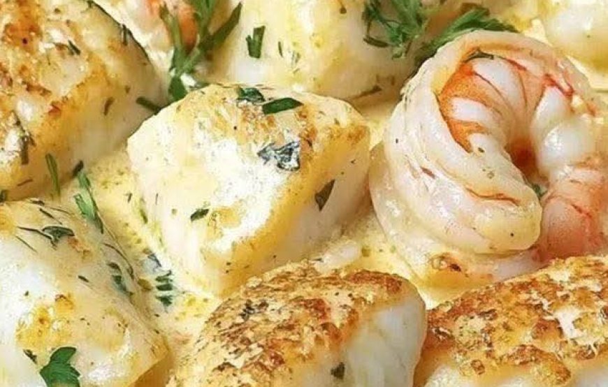 Shrimp and Cod in Creamy Garlic Sauce